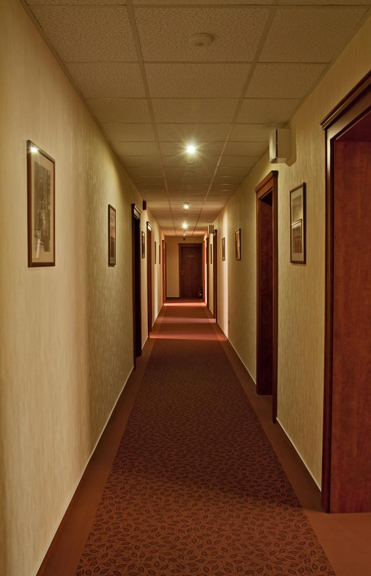 Hotel Central Pécs Exterior photo